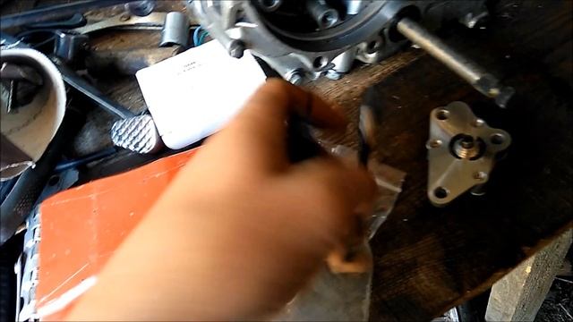 ТОП-4 ПРИЧИНЫ ПОЧЕМУ НЕ ПОСТУПАЕТ МАСЛО В ГОЛОВКУ И ЦИЛИНДР на мопеде смотреть онлайн