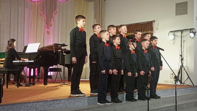 Алина Безенсон, слова К.Кулиева, "Музыка", исп. ансамбль мальчиков "The Lions" смотреть онлайн