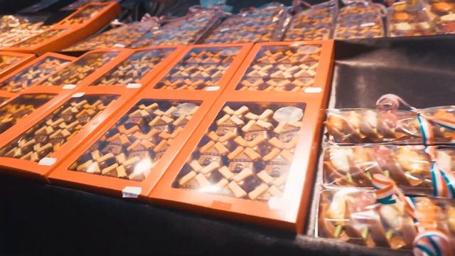 Что купить в Amsterdam Albert Cuyp Market смотреть онлайн