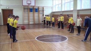 Фрагмент урока по теме Подвижные игры с элементами игры баскетбол изучение нового материала Кашкин