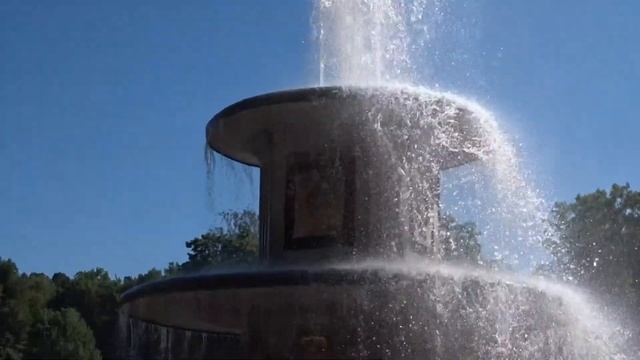 Петергоф. Нижний парк. Римский фонтан. 30.07.18. смотреть онлайн