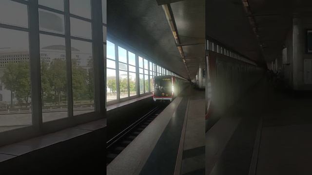 Прибытие Москвы (81-765/766/767) на станцию Воробьёвы горы #train #travel #metrov #метро #москва смотреть онлайн