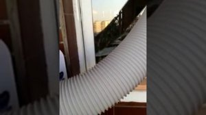 Установка мобильного кондиционера на балконе