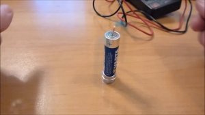 Батарейка, рамка, постоянный магнит-вращение. Battery, frame, Homopolar Motor. Rotation