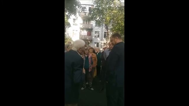 Неожиданная активность главы управы Хорошево-Мневники — 2. смотреть онлайн