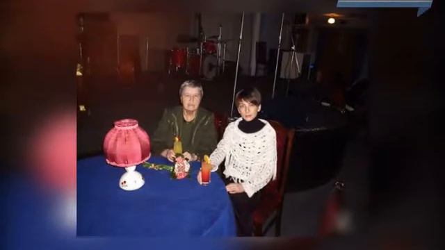 Самая онлайновая бабушка живет в нашем городе смотреть онлайн