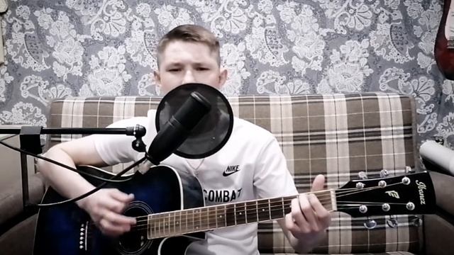 Лучшая дворовая песня - ПО НЕБУ ПЛЫВЁТ ЛУНА смотреть онлайн
