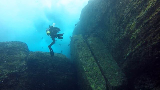 サーウェスヨナグニ　与那国島　海底遺跡　UnderWaterRuins смотреть онлайн