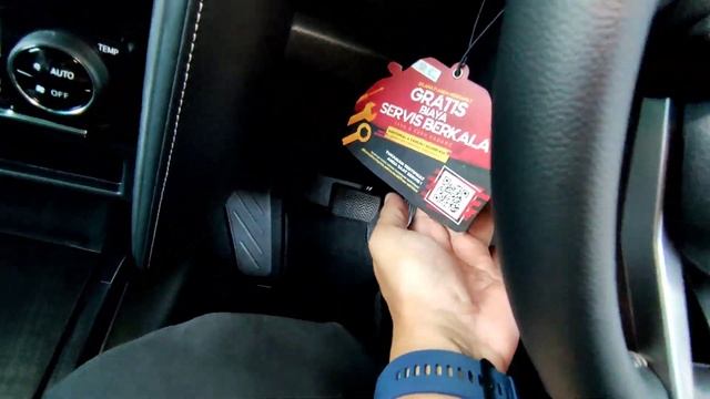 Review Toyota Fortuner 2.8 Diesel Turbo Tipe VRZ Matic Warna Silver Terbaru 2022 - Tipe Menengah