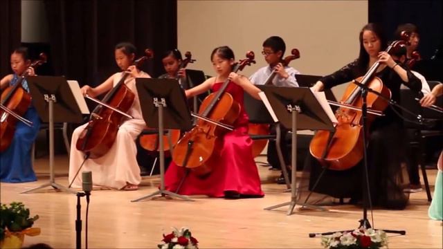 Kelly's CSULB Group Performance 'Ave Maria' 2017 10 25 смотреть онлайн