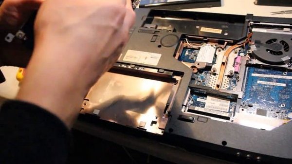 Acer Aspire 7720 SSD, HDD, RAM, & Win 10 Upgrades Install