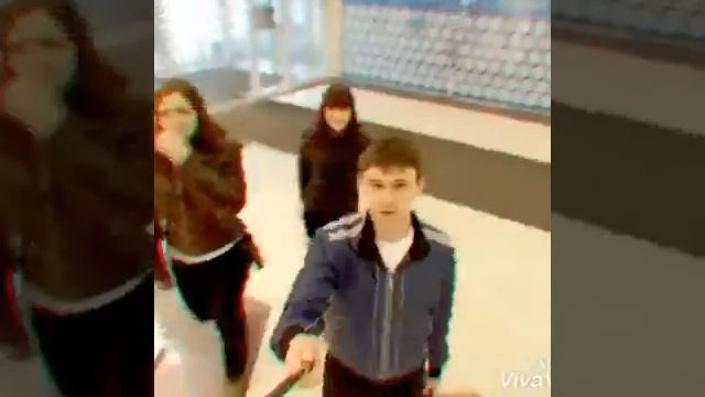 Прогулка по городу где есть метро? смотреть онлайн