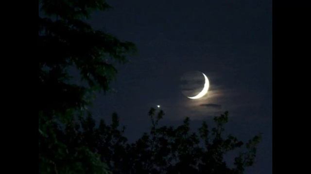 Liana Flores  - Rises The Moon (432hz)