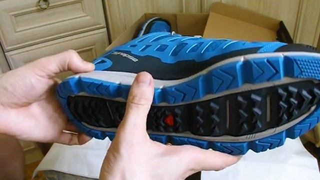 Обзор кроссовок Salomon Synapse смотреть онлайн