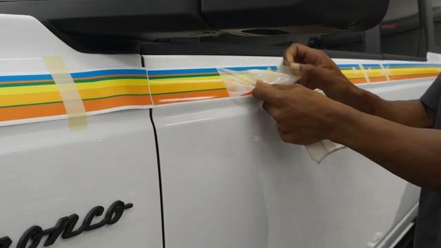 How To Install Your Ford Bronco Cutback Stripe Kit | From Underground Graphics смотреть онлайн