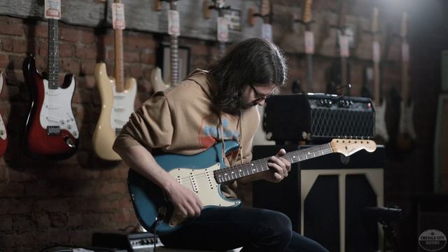 1965 Fender Stratocaster Lake Placid Blue смотреть онлайн