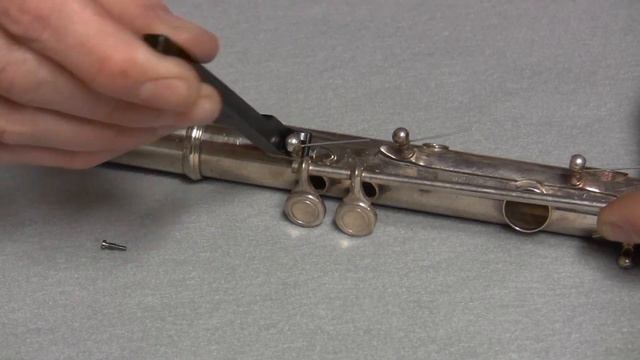 MusicMedic.com Flute Post Moving Lever смотреть онлайн