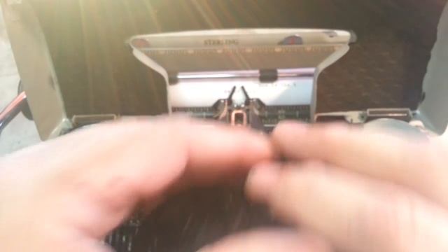 1957 Smith Corona Sterling Manual Typewriter Demo, Look, Ribbon Change M смотреть онлайн