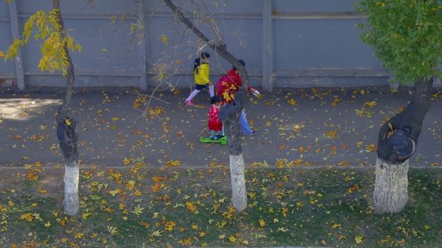 Осенний Алматы смотреть онлайн
