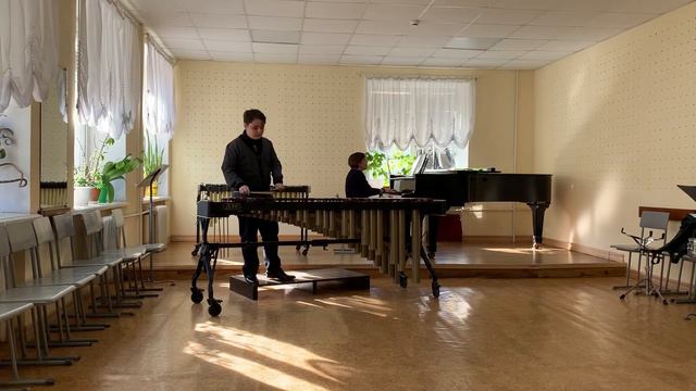 Григораш Динику «Хора Стаккато» (маримба) / G. Dinicu "Hora Staccato" (marimba) смотреть онлайн