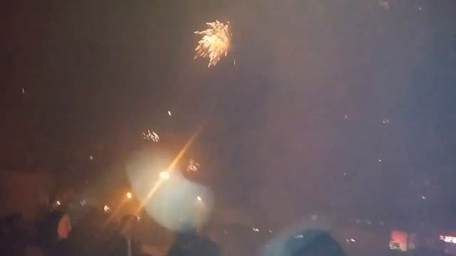 Новый год в Берлине!(на заднем плане, пожар,) смотреть онлайн