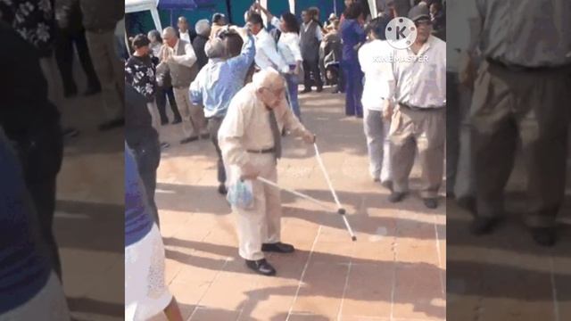 АЛЕКСАНДР СНЕЖНЫЙ О ВОЗРАСТЕ НЕ ДУМАЙ смотреть онлайн