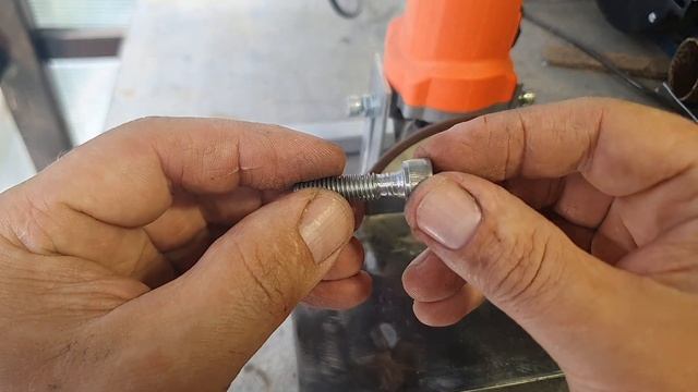 НИКОГДА не выбрасывайте старые плоскогубцы! Гениальная И полезная самоделка! смотреть онлайн