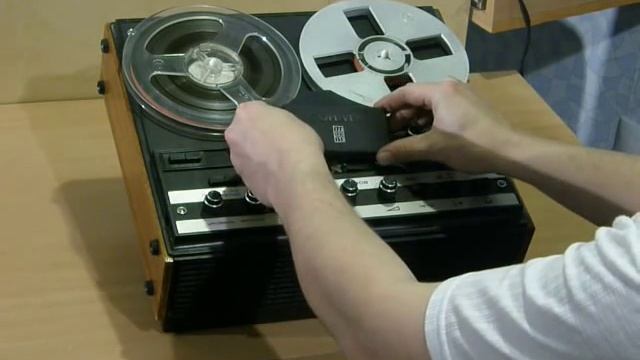 Катушечный магнитофон Соната-308 в работе. Часть 1 смотреть онлайн