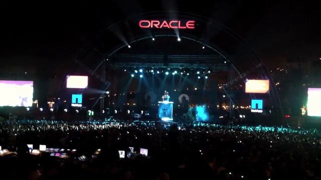 Oracle Open World Concert Sep 2010 (HD) смотреть онлайн