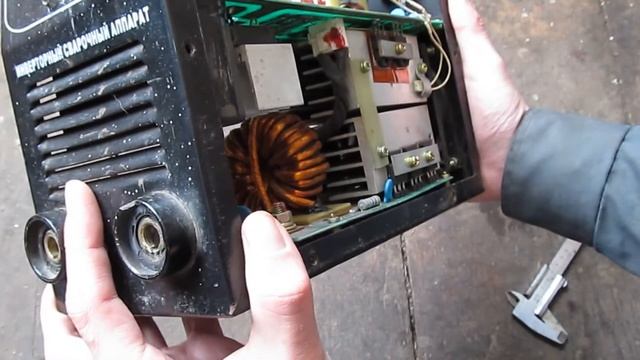Подобие обзора сварочного аппарата Redbo Intec ARC 180 IGBT смотреть онлайн