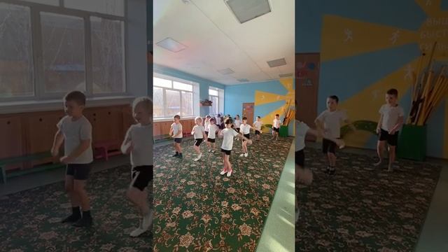 Утренняя гимнастика. Подготовительная группа, МДОУ "Детский сад № 16 г. Черемхово" смотреть онлайн