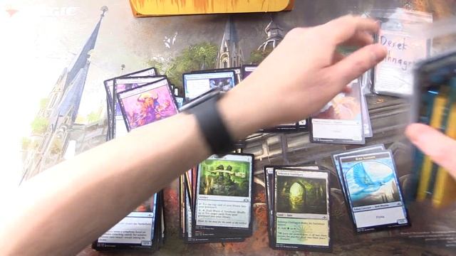 Theros: Beyond Death Vs Guilds of Ravnica Pack Battle - MYTHICS! смотреть онлайн