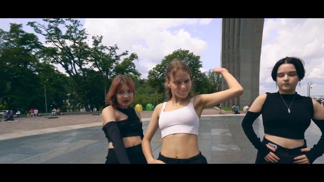 [KPOP IN PUBLIC] | LE SSERAFIM - Eve, Psyche, and Bluebeard’s Wife | Dance Cover by Mirra Team | смотреть онлайн