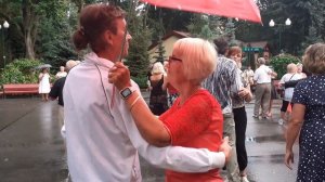 МИЛЫЙ ХАРЬКОВ! ТАНЦЫ В ПАРКЕ ГОРЬКОГО ХАРЬКОВ 2021