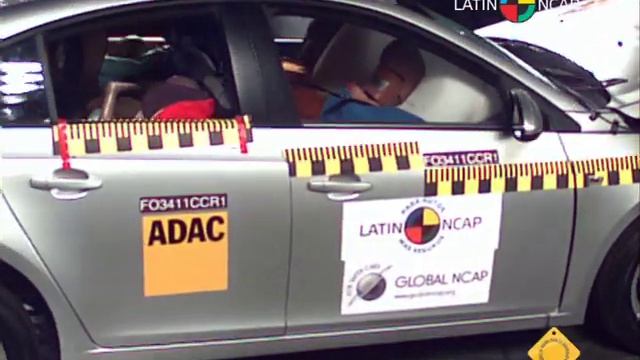 Chevrolet Cruze Crash test - Latin NCAP 2011 смотреть онлайн