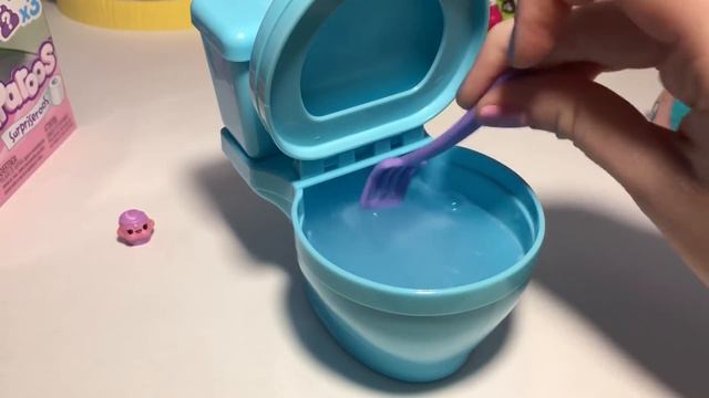 Pooparoos Surpriseroos Squishy Pets With Toilet Water Surprises 3 Surprise Bags + UNICORN FOUND