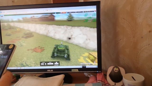 Как девушка играет в танки онлайн смотреть онлайн