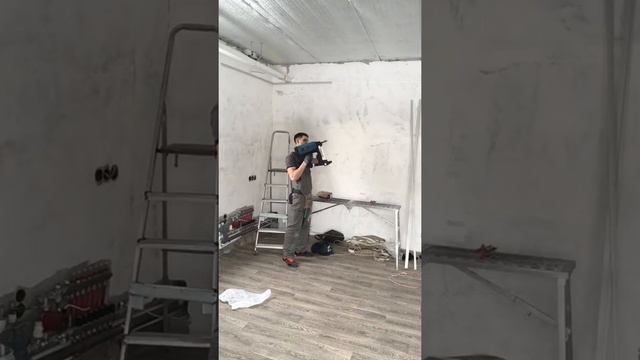 Пластиковый багет и гвоздезабивной пистолет toua ! смотреть онлайн