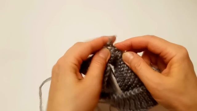 Вяжем вместе шапку с ушками для мелких собак смотреть онлайн