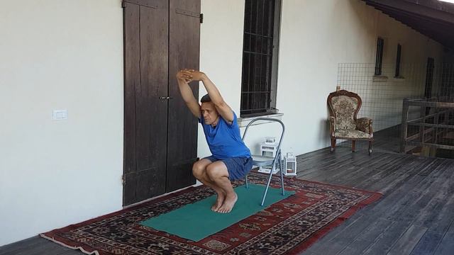 Yoga e la Sedia смотреть онлайн