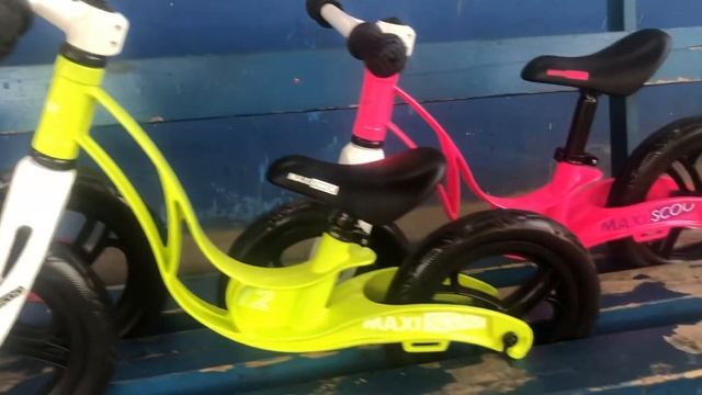 Беговел MAXISCOO ROCKET 12” смотреть онлайн