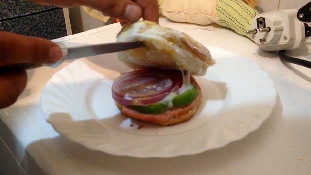 Гамбургерница Kambrook видео обзор. смотреть онлайн