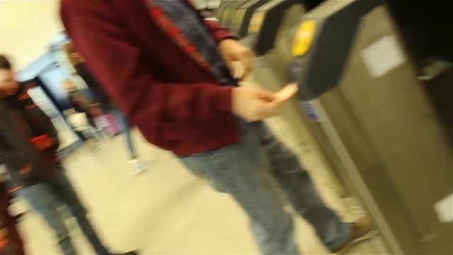 HE PLAYED THE GRAND PIANO AT WESTFIELDS LONDON! (Security Called) смотреть онлайн