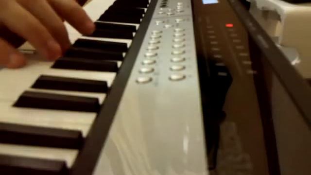 Dream Theater- These Walls ( Korg Microstation Keyboard solo) смотреть онлайн