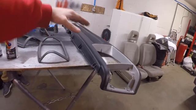 Restoring Old Faded Black Bumper & Trim | Mazda B2000 смотреть онлайн