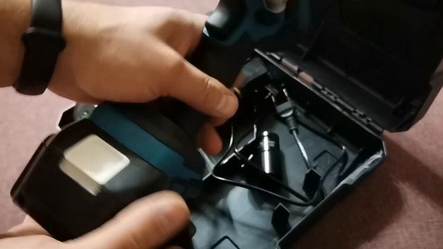 Аккумуляторный гайковерт из Китая или китайская makita. Cordless impact wrench with aliexpress. смотреть онлайн