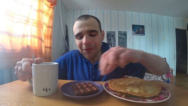 МУКБАНГ/ИТИНГ ШОКОЛАД МОЛОЧНЫЙ ПОРИСТЫЙ/ БЛИНЫ/ и КОФЕ/ СЛАДОСТИ/ДЕСЕРТ/ОБЖОР /ЕДА /MUKBANG/EATING