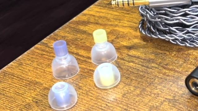 今まで聴こえなかった音が聴こえると話題の骨伝導ハイブリッドイヤホン【BQEYZ WINTER レビュー】#イヤホン #レビュー #makuake #マクアケ #三流心理カウンセラーのへっぽこレビュー смотреть онлайн