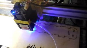 Работа лазерного гравера 7 вт + компрессор
