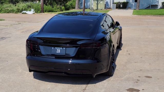 4K New 2023 Tesla Model S Plaid Blackout Cquartz Ceramic 22 x 11 смотреть онлайн